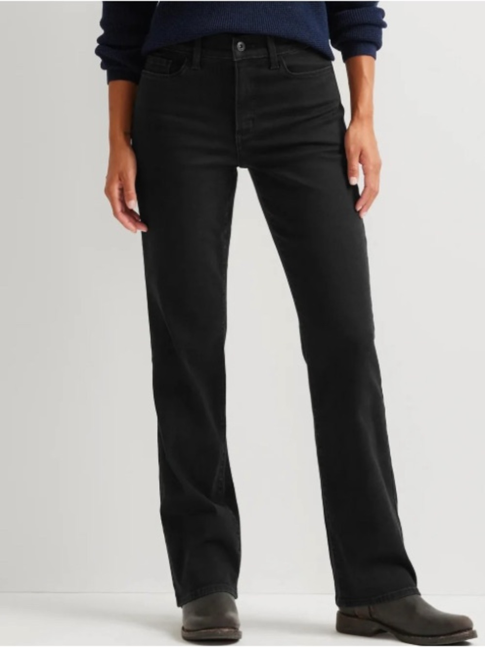Eddie Bauer Women’s Black High Rise Venture Stretch Bootcut Jeans NWT